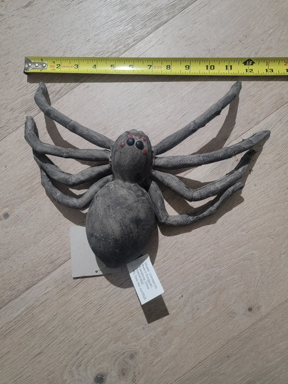 Decorative Grey Spider Accent - Halloween Home Wall Decor
